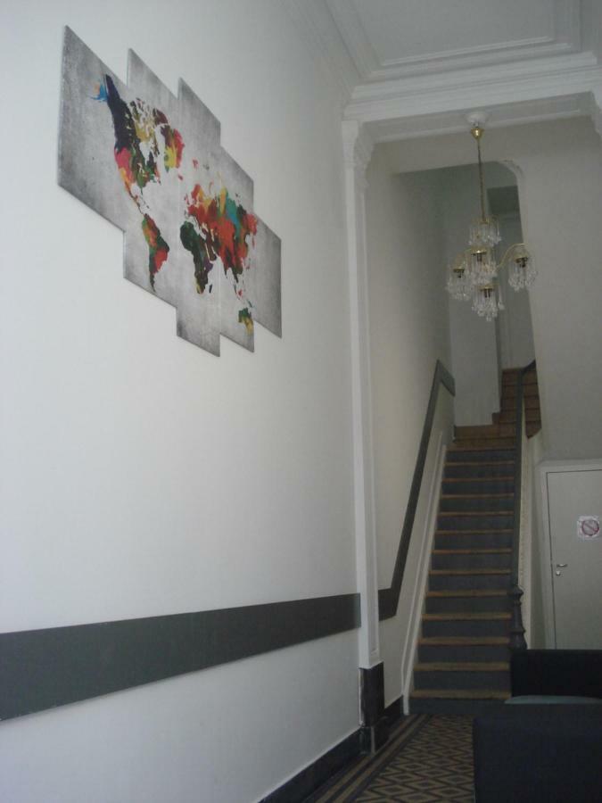 Attractive Modern Apartment Brussel Bagian luar foto